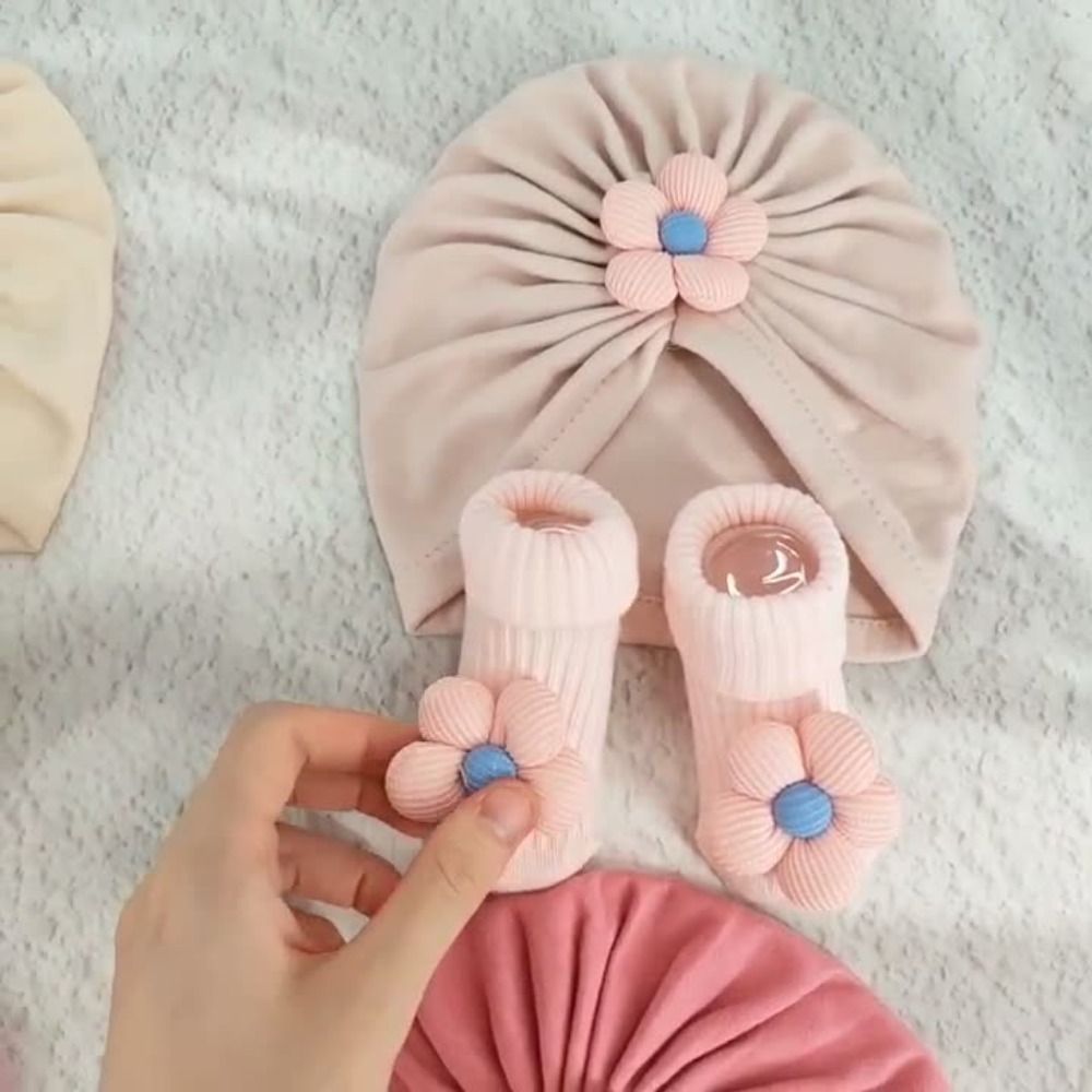 Set Topi dan Kaus Kaki Bayi Mo - Toddler Sock Set ulasan dan harga